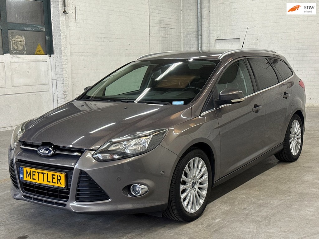 Ford Focus Wagon 1.0 EcoBoost Titanium | PDC | Trekhaak | Cruise control | Stoelverwarming