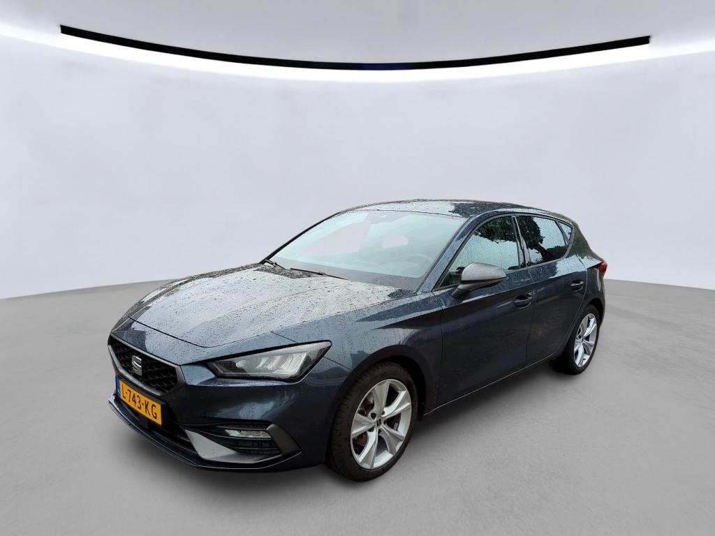SEAT Leon Sportstourer 1.0 TSI 110pk FR / Navigatie via App Connect / Parkeersensoren