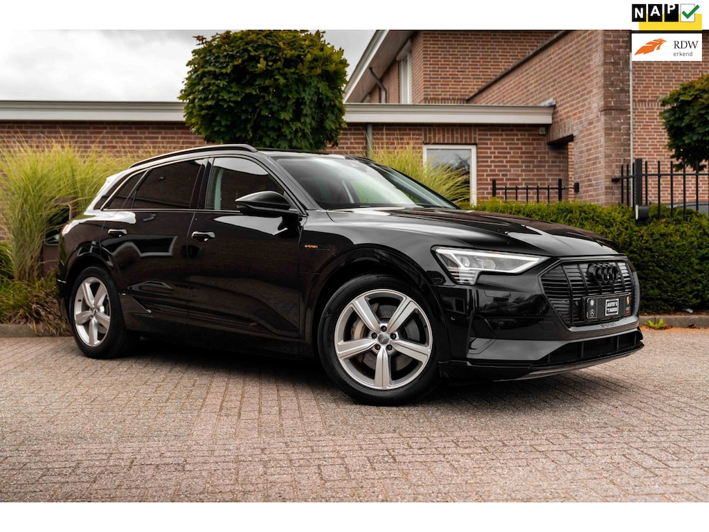 Audi E-tron E-tron 50 Quattro Launch Edition Plus 71 kWh Pano ACC Luchtvering Memory 20''