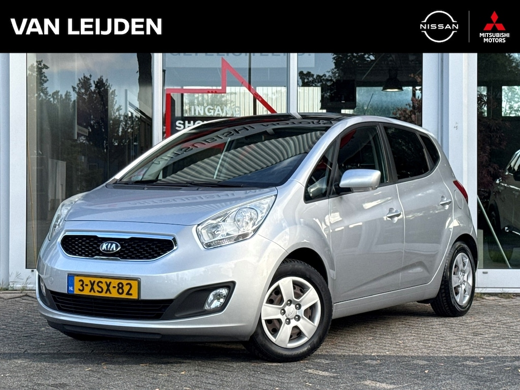 Kia Venga 1.4 CVVT World Cup Edition | Trekhaak | Panoramadak | Navigatie | Camera | Cruise Control