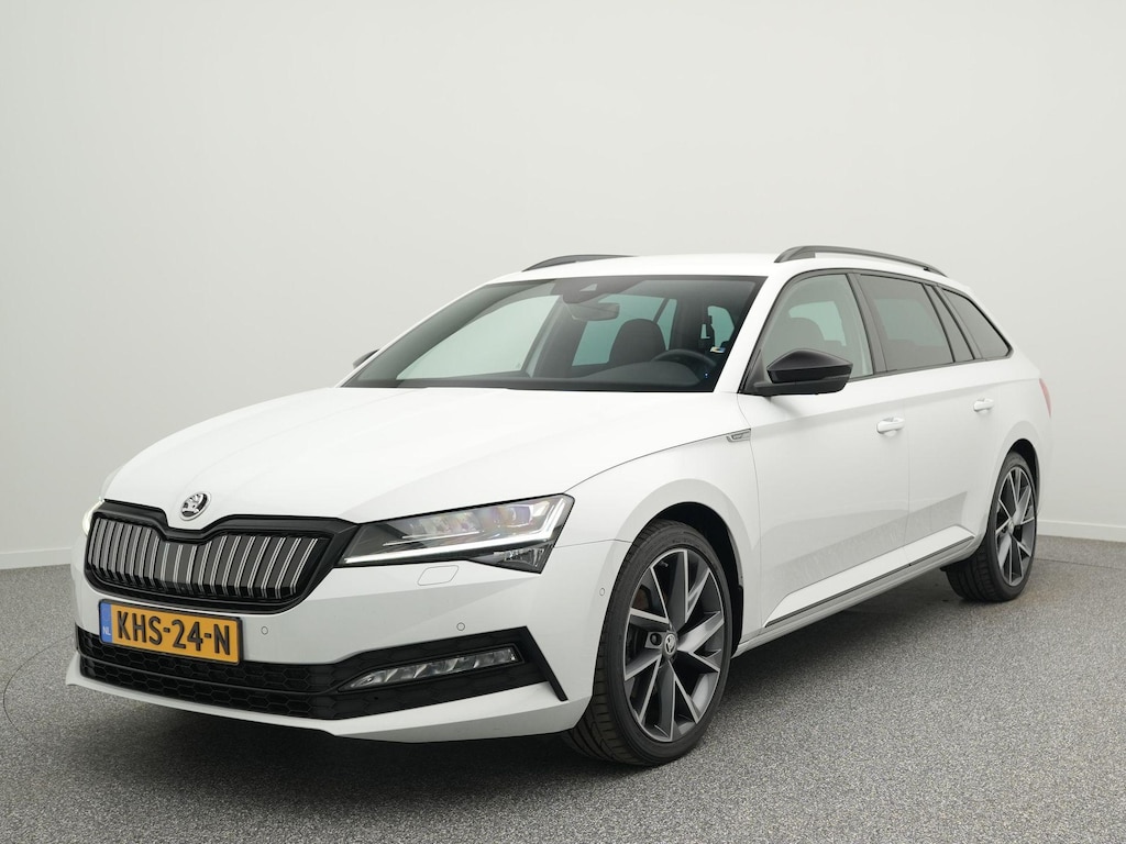 Skoda Superb Combi 1.4 TSI iV Sportline Business 218 pk DSG | DCC | LED Matrix | Trekhaak | Side Assist | Adaptieve Cruise control | Navigatie
