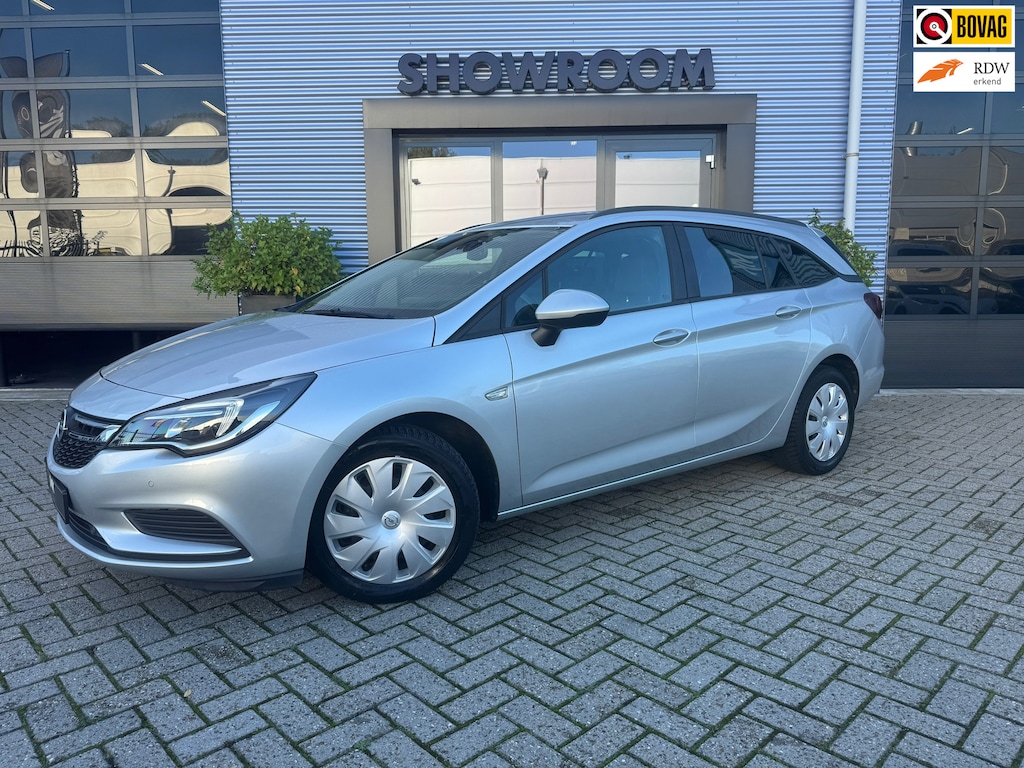 Opel Astra Sports Tourer 1.4 Online Edition|AUTOMAAT|TREKHAAK|CRUISE|NAVI|STOEL&STUURVERWARMING