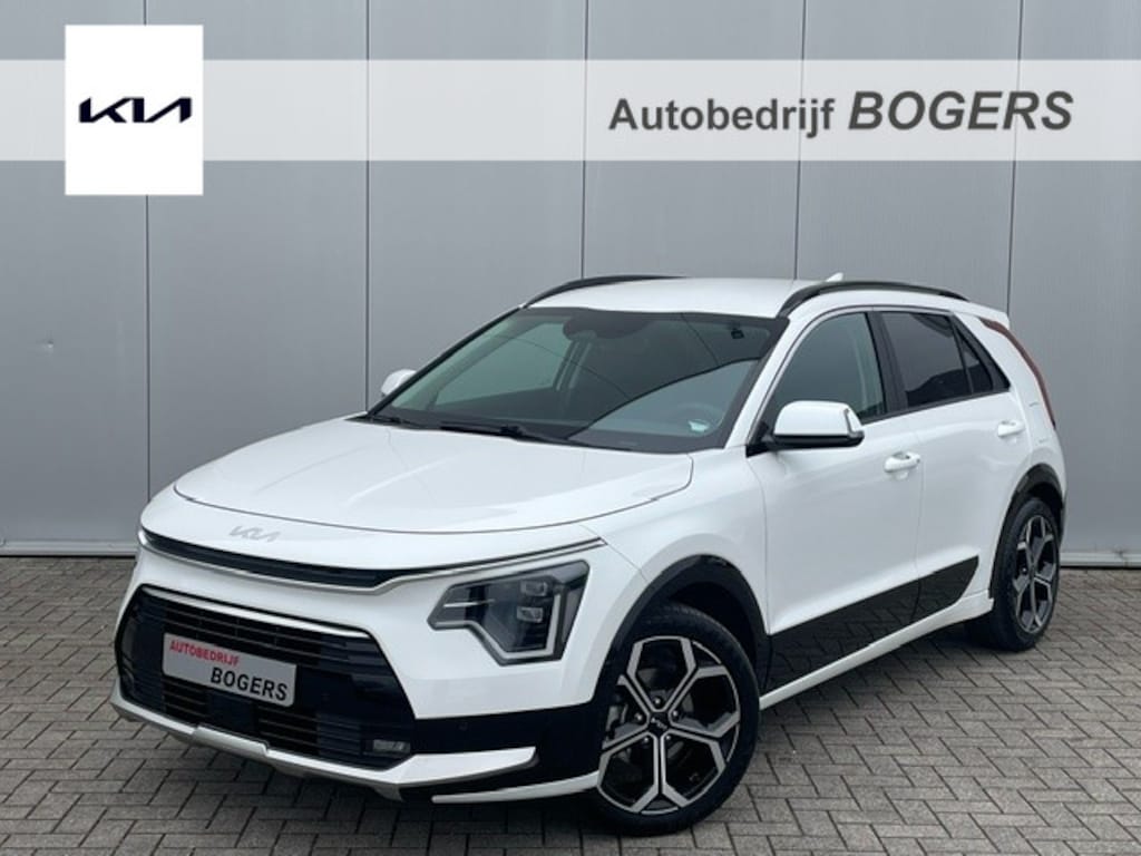 Kia Niro Hybrid 1.6 GDi DynamicLine Navigatie, Climate Control, Trekhaak, 18"Lm, Dodehoek detectie, Stoel/Stuurverwarming