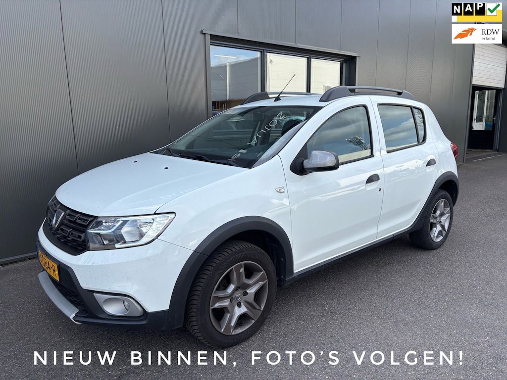 Dacia Sandero TCe 90 Stepway / Navigatie / Camera / Dealer onderhouden!