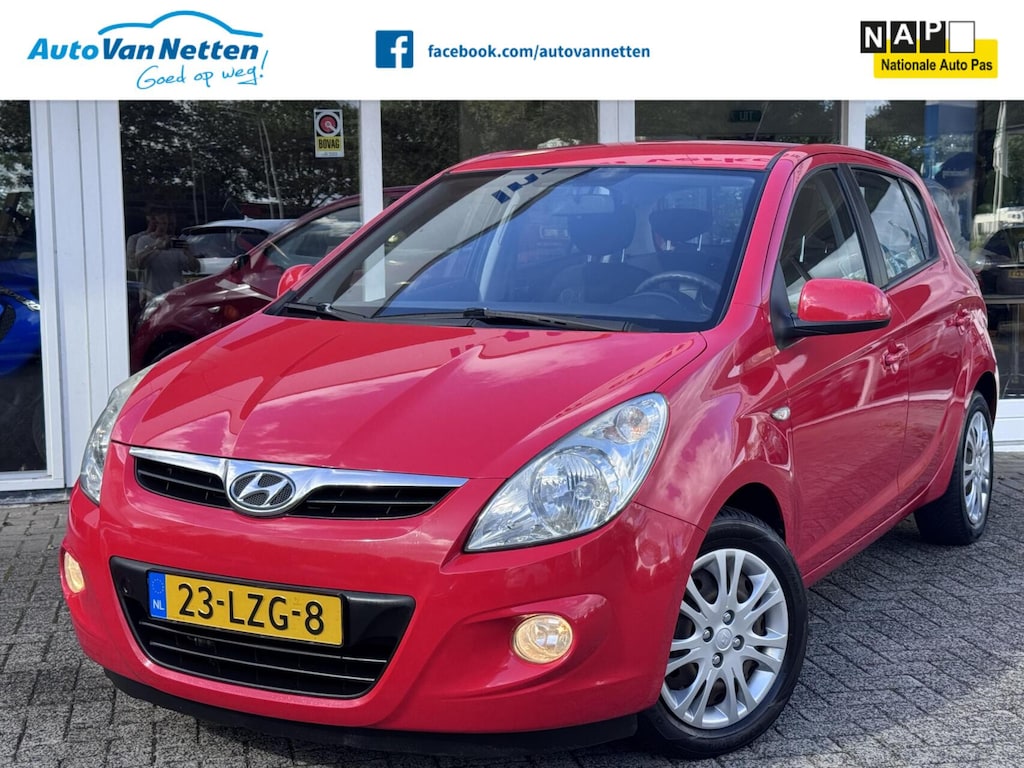 Hyundai i20 1.2i 78pk,ActiveVersion,5 deurs,Airco,Elek pakket,cpv,Radio/cd,140.dkm!