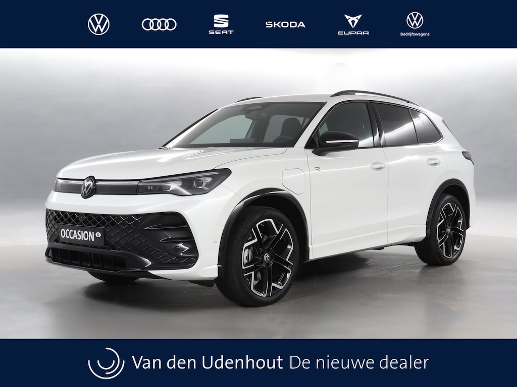 Volkswagen Tiguan 1.5 eHybrid 204pk R-Line Edition DSG / Head-up Display / Stoelverwarming / 360 Camera / Trekhaak