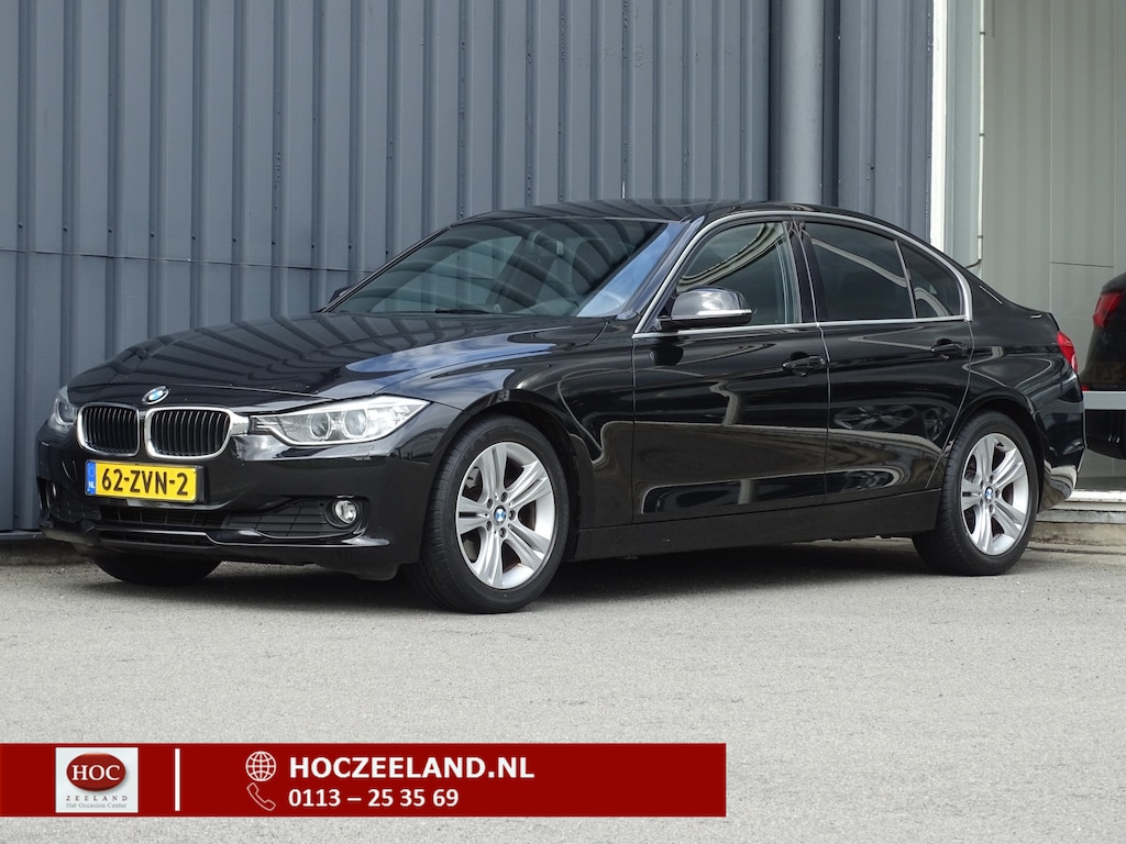 BMW 3-Serie 316i Upgrade Edition Automaat | Leder | Schuif-/Kanteldank | Xenon