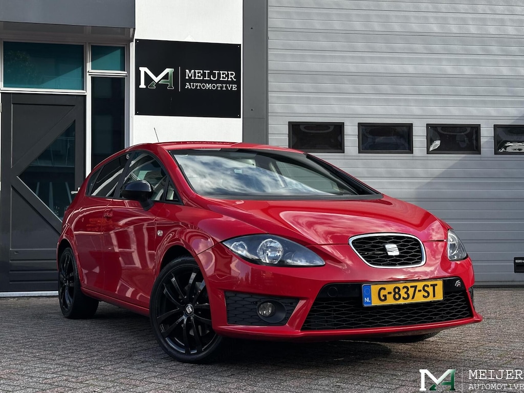 SEAT Leon 2.0 TFSI FR|211PK|6-bak|Carplay|Camera|Cruise|PDC|Climate