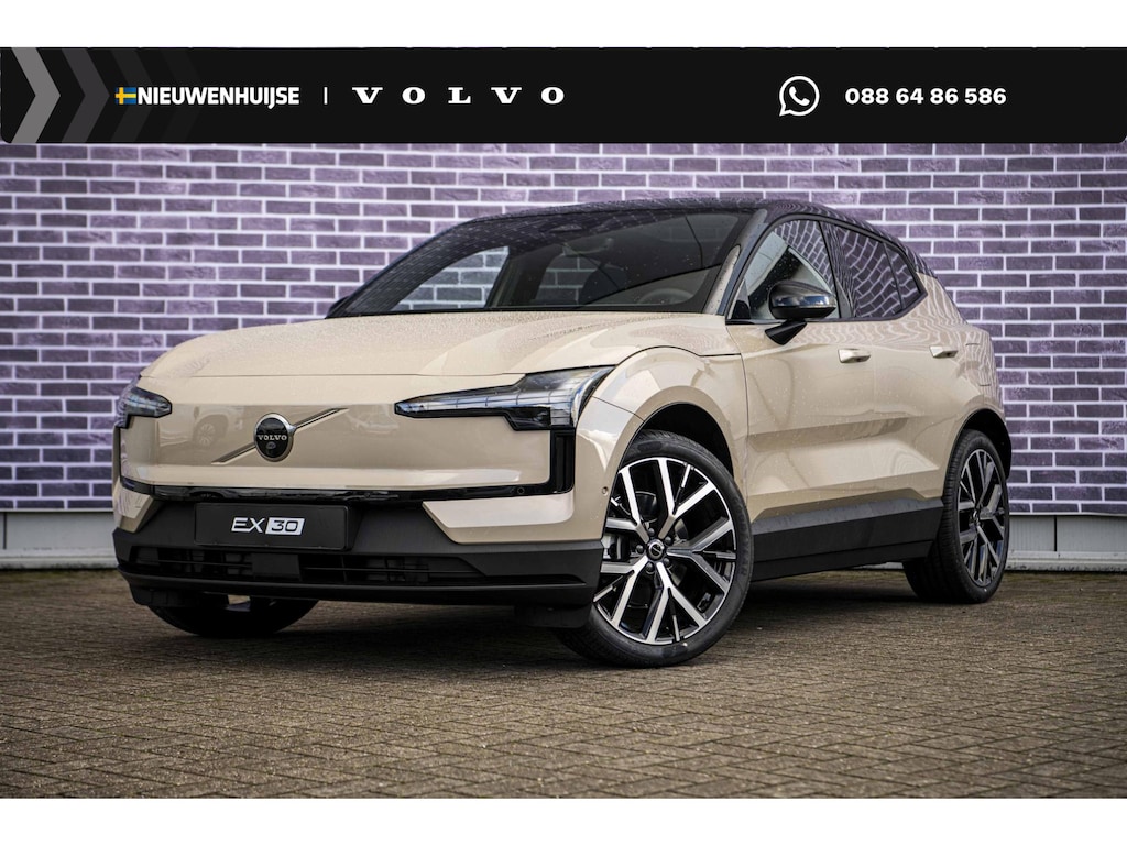 Volvo EX30 P5 Long Range Ultra 69 kWh | Elektrisch Verstelbare Voorstoelen | Stuur-/Stoelverwarming | 360 Camera | Panoramadak | Park Pilot Assist | | Adaptieve Cruise Control | BLIS | Getint Glas | Black Interieur |