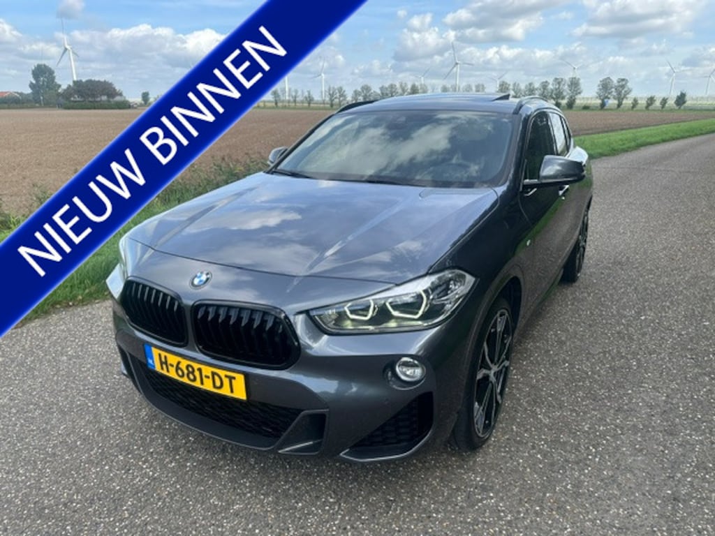 BMW X2 sDrive20i High Executive M-Sport Panodak Schaal Stoelen Enz