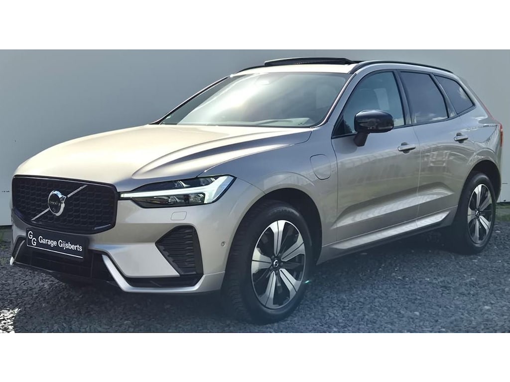 Volvo XC60 2.0 T6 Phev AWD Plus Dark Lighting Pack - Power seats met Memory - 19” Wielen - Panoramadak - Harman Kardon Audio - 360 Cam - 2250 KG Trekgewicht - Climate - Achterbank verwarming - Privacy Glass – RA00 Leder – Full led koplampen - Standkachel met timer