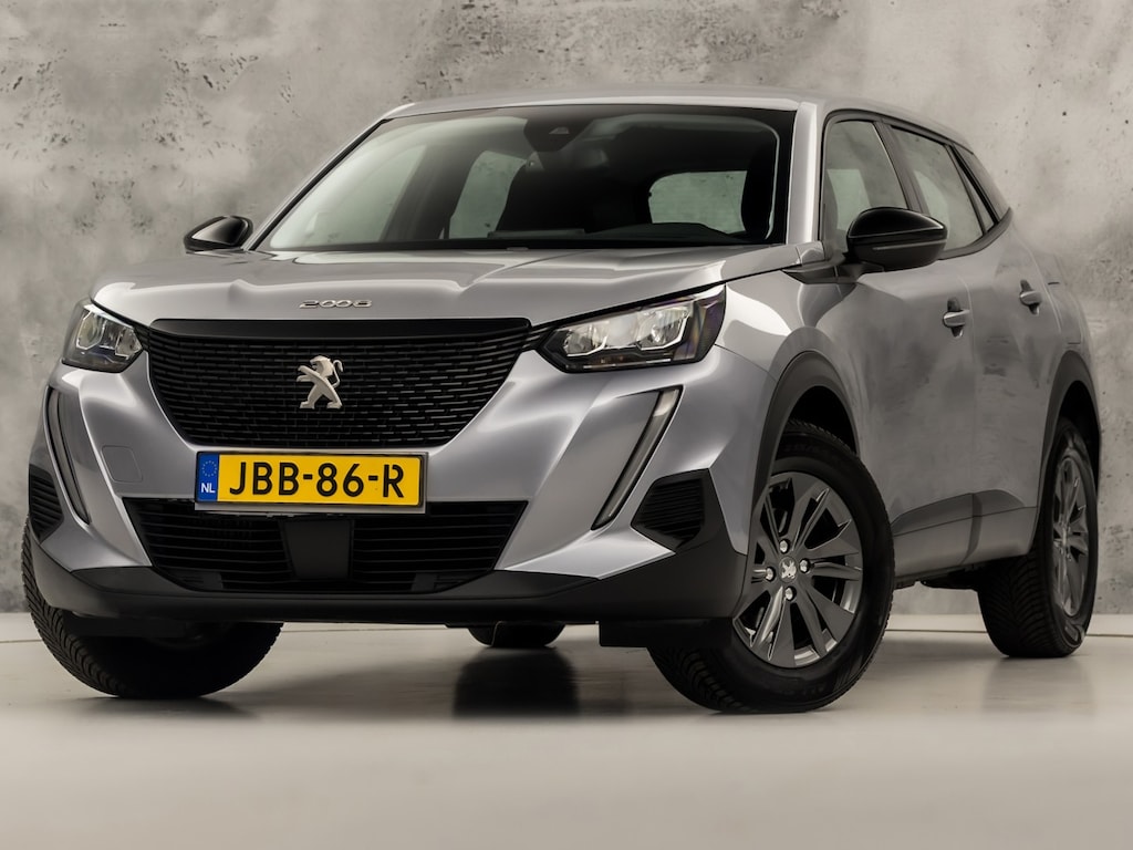 Peugeot 2008 1.2 PureTech Sport 131Pk Automaat (APPLE CARPLAY, GROOT NAVI, LM VELGEN, SPORTSTOELEN, PARKEERSENSOREN, LANE ASSIST, NIEUWSTAAT)