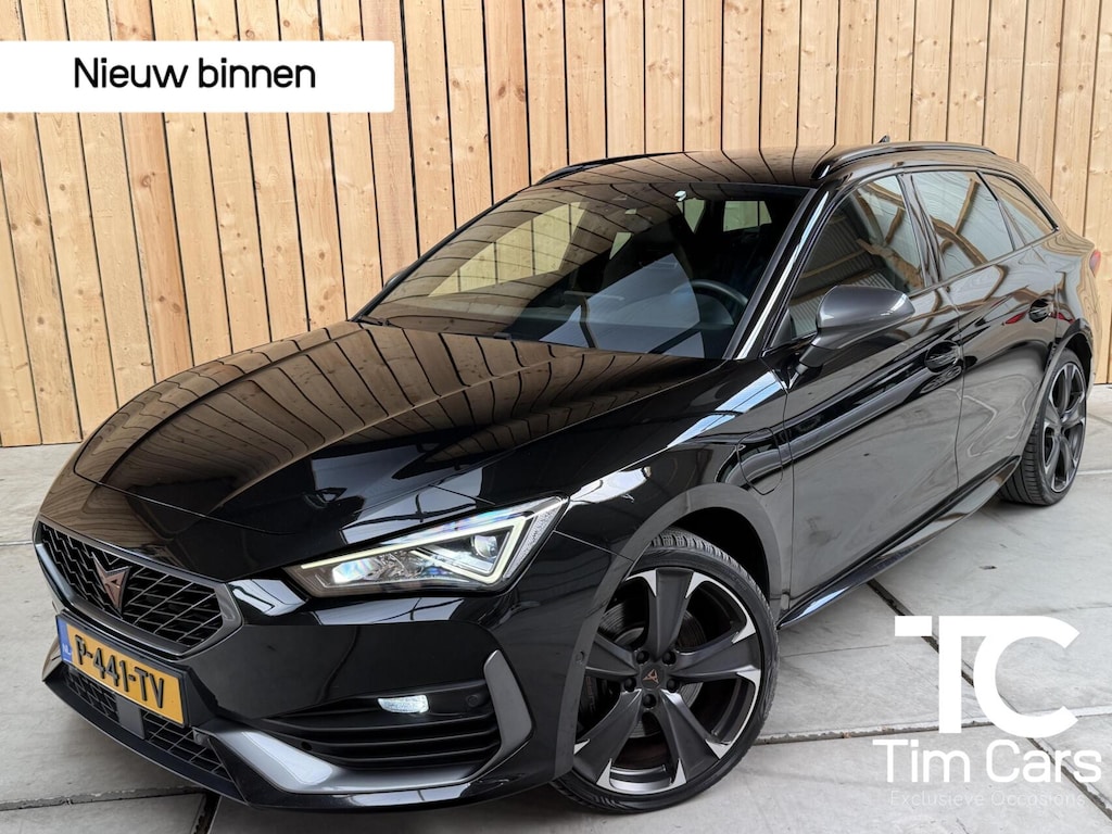 CUPRA Leon Sportstourer 1.4 e-Hybrid VZ Adrenaline SoH 92,27% Apple CarPlay/Android Auto | Adaptieve cruise control | Climate control | LED verlichting | Lichtmetalen velgen | Stoel- en stuurverwarming | Parkeersensoren voor en achter