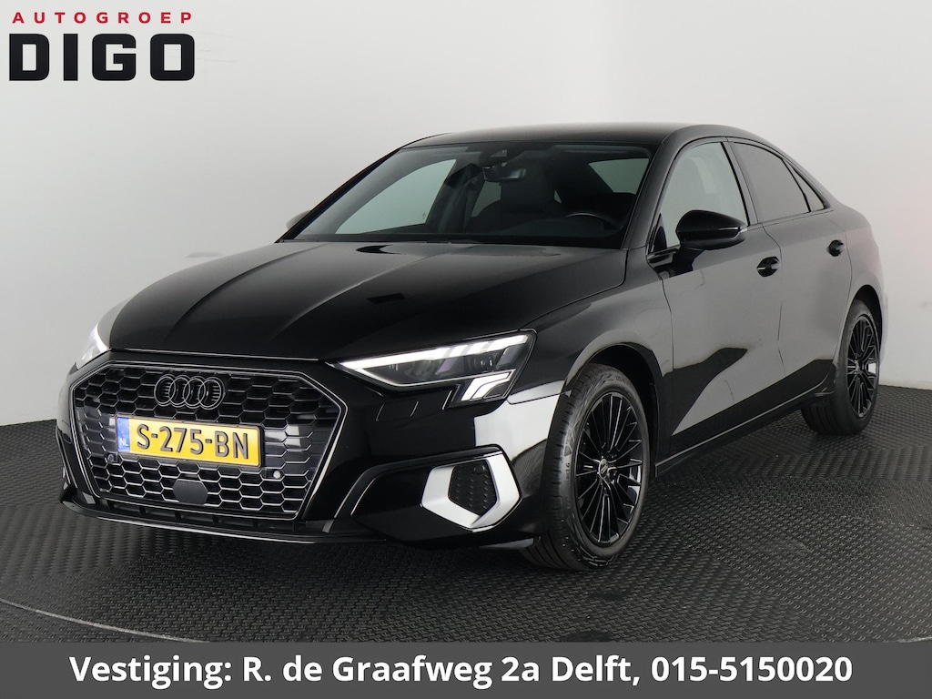 Audi A3 Limousine 30 TFSI Advanced Black Edition | 1e eigenaar | Navigatie | Parkeersensoren | Privacy Glass |