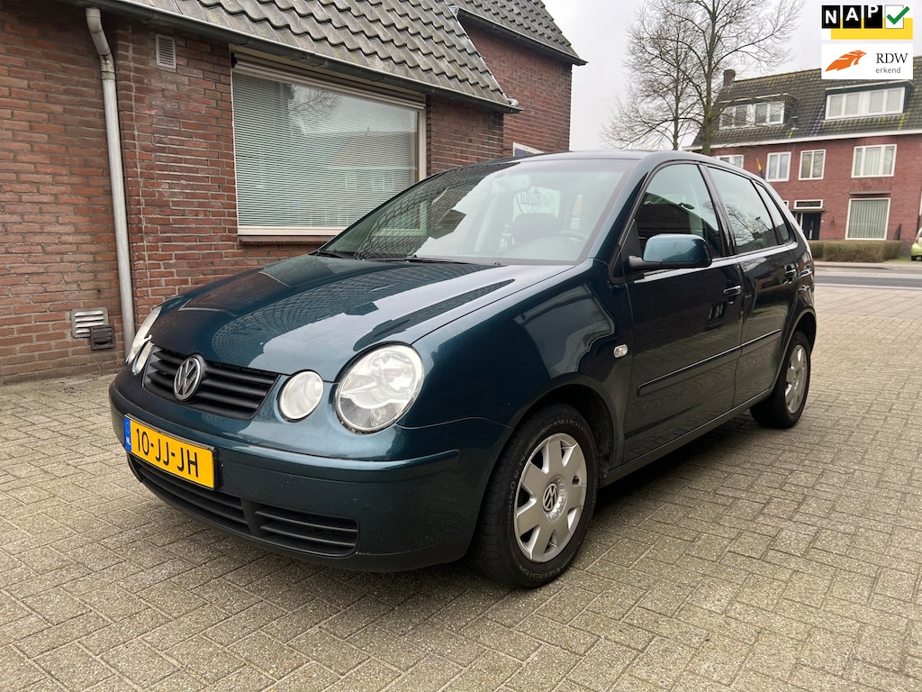 Volkswagen Polo 1.4-16V Highline - airco - nap - nieuwe apk tot 09-2027