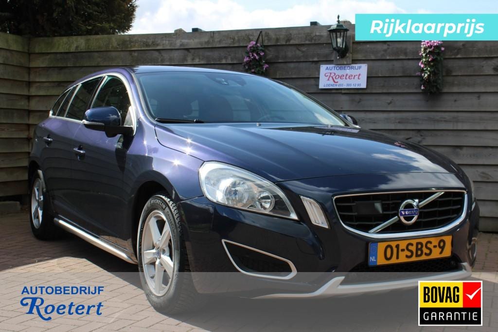Volvo V60 2.0T 203pk Momentum automaat ECC/ACC/leer/navi/PDC/trekhaak