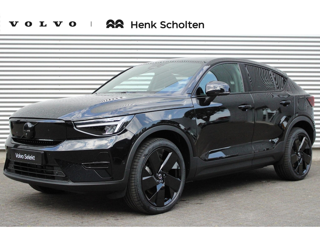 Volvo EC40 Single Motor Extended Range Plus Black Ed. 82 kWh | Eerste registratie september 2026 | Visual Park Assist met 360° Camera | Harman/Kardon | Vast Panoramadak | Elektrisch Verstelbare Voorstoelen Met Geheugen | Connect Microtech/Nubuck Bekleding | BLIS | Adaptive Cruise Control | Stoelverwarming Voor- en Achter | Stuurverwarming | Pilot Assist | Elektrische Achterklep Met Sensorsturing | Keyless |