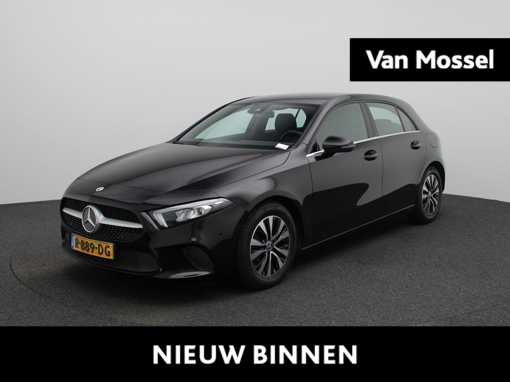 Mercedes-Benz A-klasse 180 Business Solution | Climate Control | Achteruitrijcamera | Stoelverwarming | Parkeersensoren |