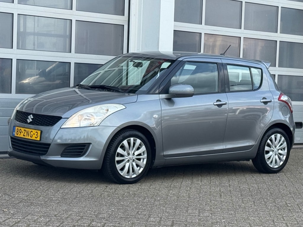 Suzuki Swift 1.2 Bandit Eass 5-Drs Airco Cruise Stoelverw Weinig KM!