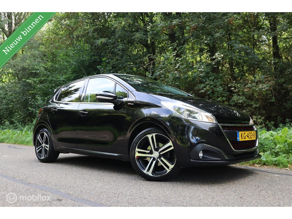 Peugeot 208 1.2 PureTech GT-line | Carplay | Panoramadak |