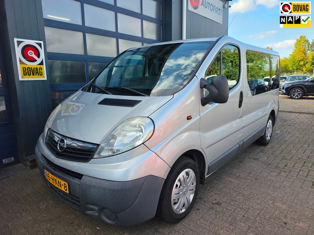 Opel Vivaro Combi 2.0i L1H1