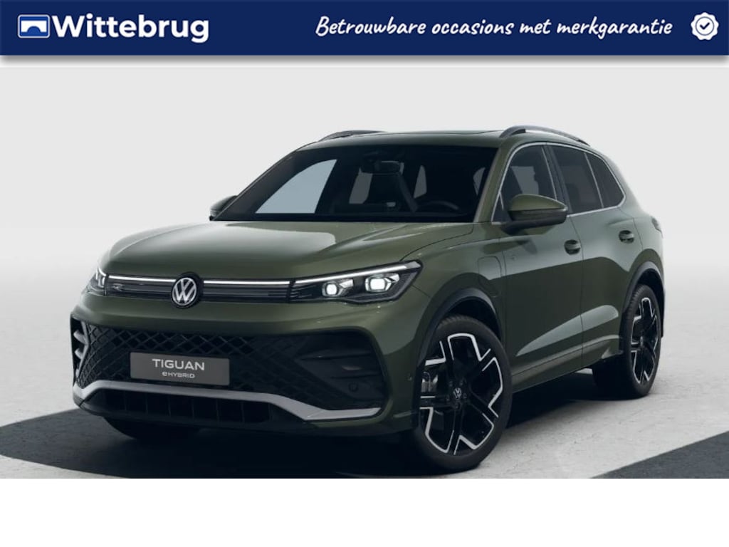 Volkswagen Tiguan 1.5 eHybrid 272PK DSG R-Line Edition / Resterende Fabrieksgarantie tot 29-06 2030 / Trekhaak / Panoramadak / 20'' LMV / VW