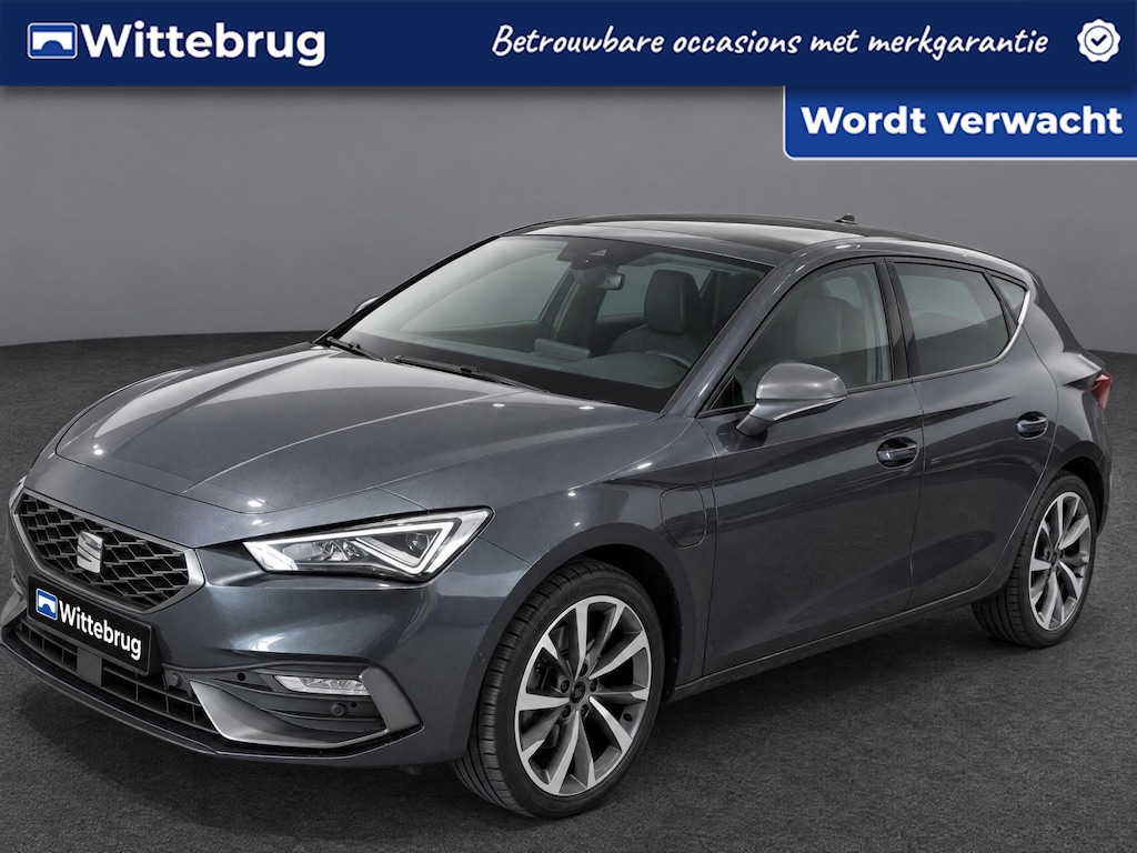 SEAT Leon 1.4 TSI eHybrid PHEV FR Business Intense / AUTOMAAT/ PANO/ CAMERA/ PARK. SENSOREN/ MEMORY SEATS/ DODE HOEK/ LED/ STOEL-STUURVERWARM./ FULL LINK/ ADAPT. CRUISE/ TRAVEL ASSIST/ DCC/ NAVI/ CLIMA/ DAB/ 18" LMV