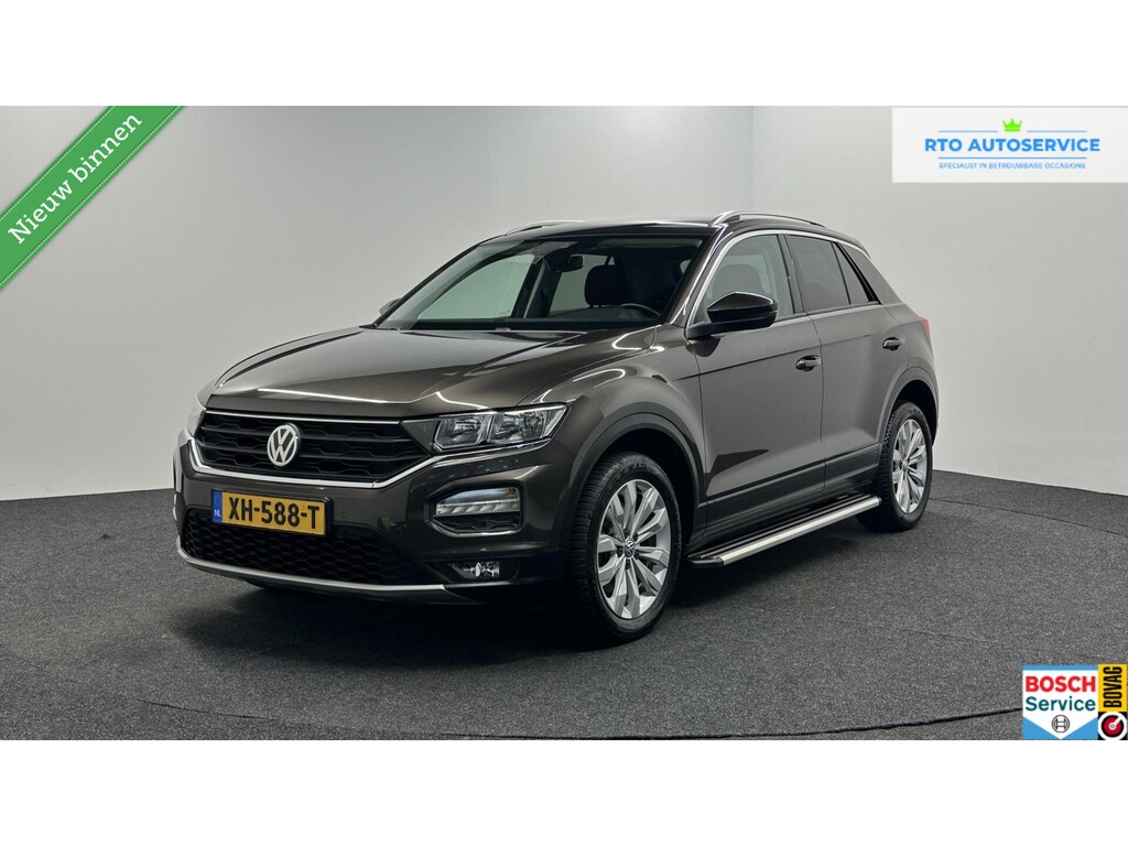 Volkswagen T-Roc 1.0 TSI Style Business CARPLAY NAVI ADAPTIEF CRUISE LM ECC STOELVERWARMING.