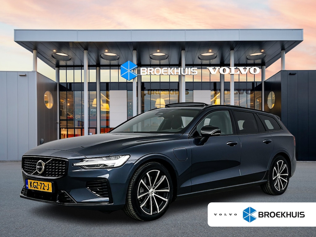 Volvo V60 T8 Recharge Plus Dark | 18" | Panoramadak | Head-Up | Trekhaak | Elektr. verst. Sportstoelen | 360 Camera | Stoel/Stuur/Achterbankverwarming