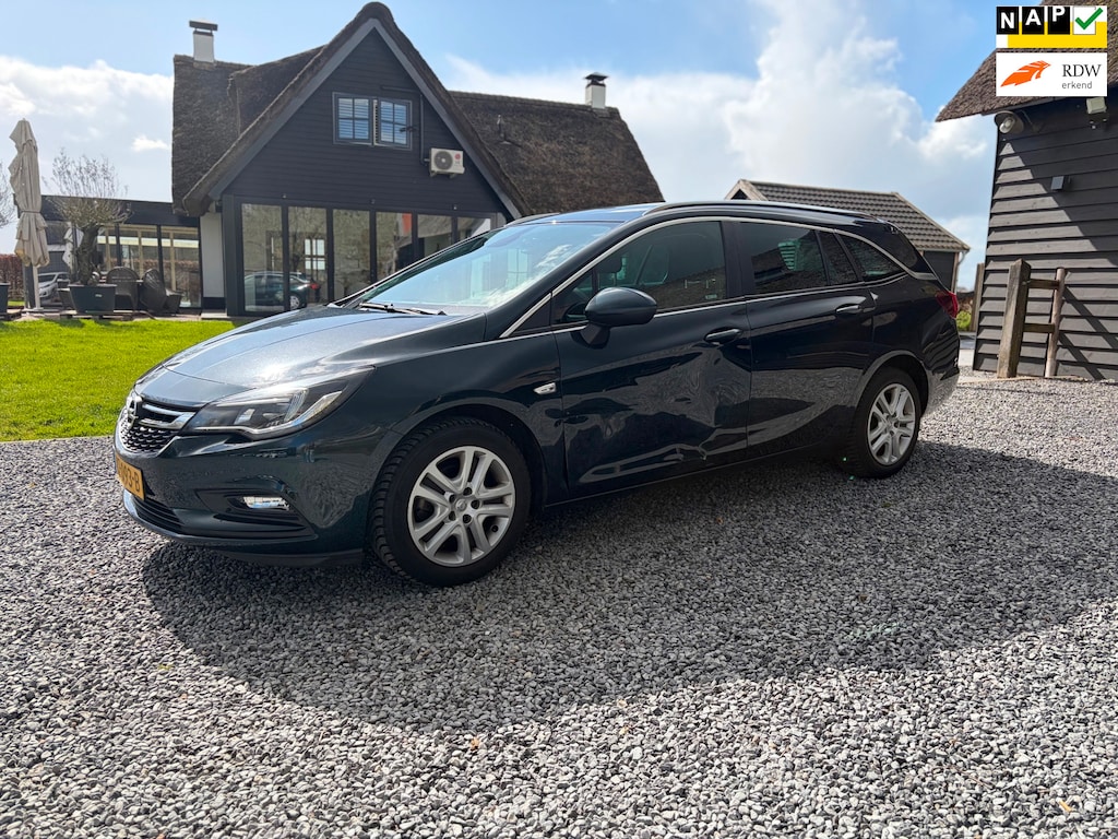 Opel Astra Sports Tourer 1.0 Online Edition