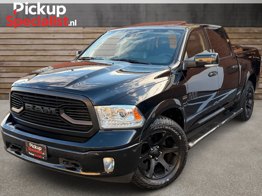 Ram 1500 RAM CLASSIC N,A,P , BLACK ON BLACK , STOEL KOELING/VERWARMING