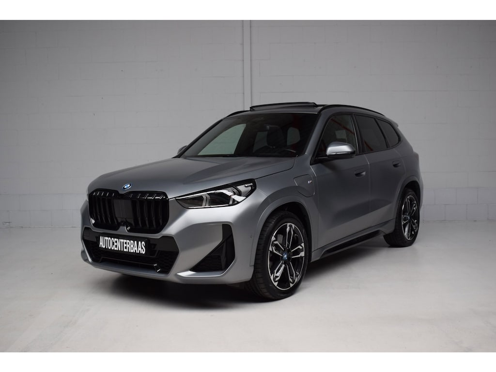 BMW X1 XDrive30e 326PK PHEV SOH 96.4% / M-SPORT HARMAN-KARDON / PANORAMADAK / HEAD-UP / CAMERA / BTW / DEALER-ONDERHOUDEN
