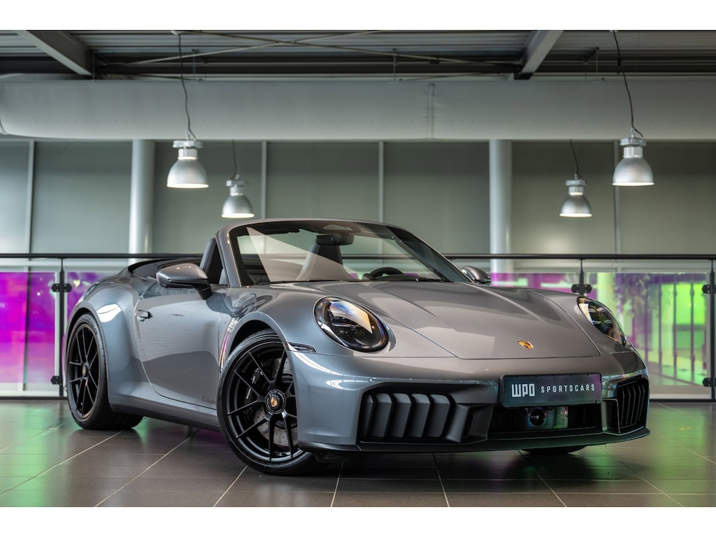 Porsche 992 Cabrio 3.6 T-Hybrid Carrera 4 GTS