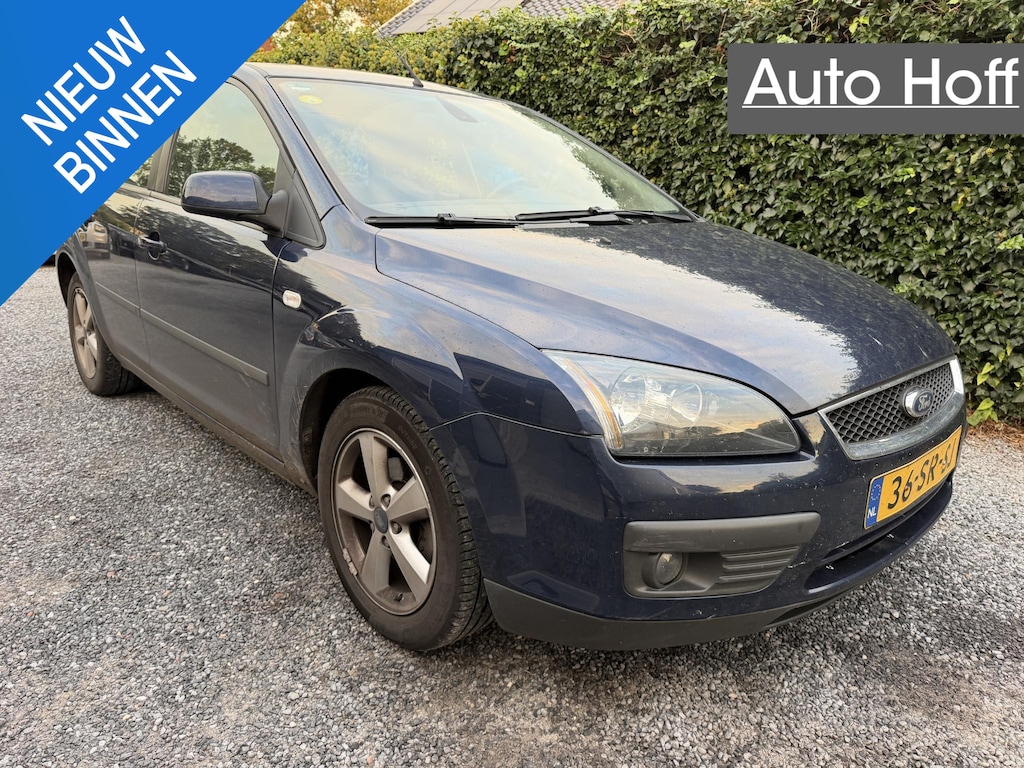Ford Focus Wagon 1.6-16V Futura | Airco | Cruise Control | LMV | Elekt. Ramen | Trekhaak | APK tot 04-01-2027!