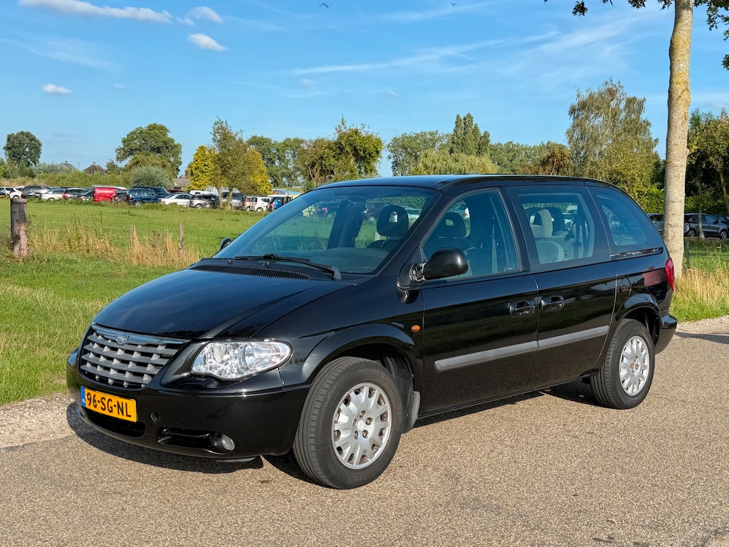 Chrysler Voyager 3.3i V6 SE Luxe AUT APK 11-2027 Airco Leder
