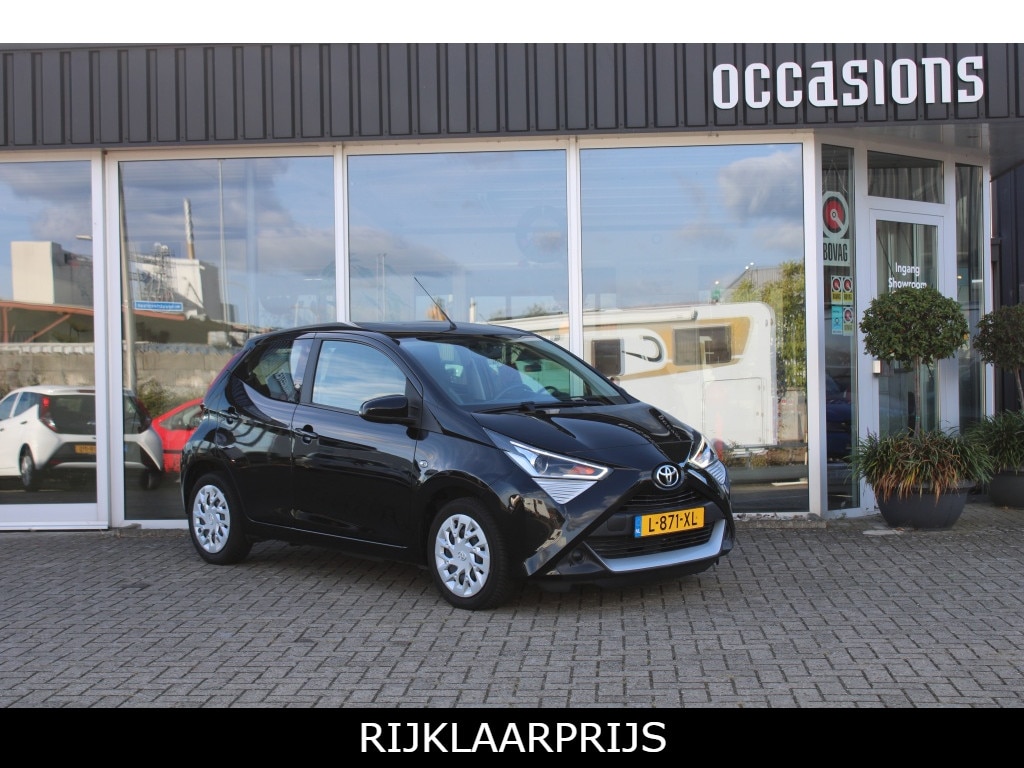 Toyota Aygo 1.0 VVT-i x-play