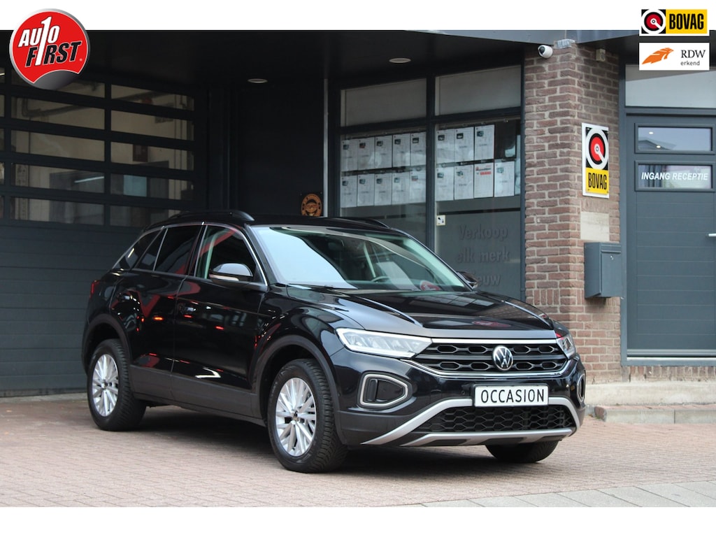 Volkswagen T-Roc 1.0 TSI Life // Digital Dashboard // Stoelverwarming // Apple/Android Carplay