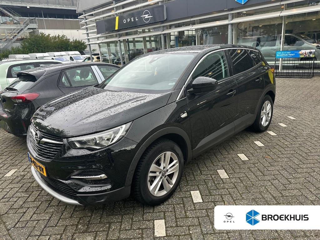 Opel Grandland X 1.2 Turbo Business Executive | Achteruitrijcamera | Airco (automatisch) | Apple Carplay/Android Auto|telefoonintegratie premium