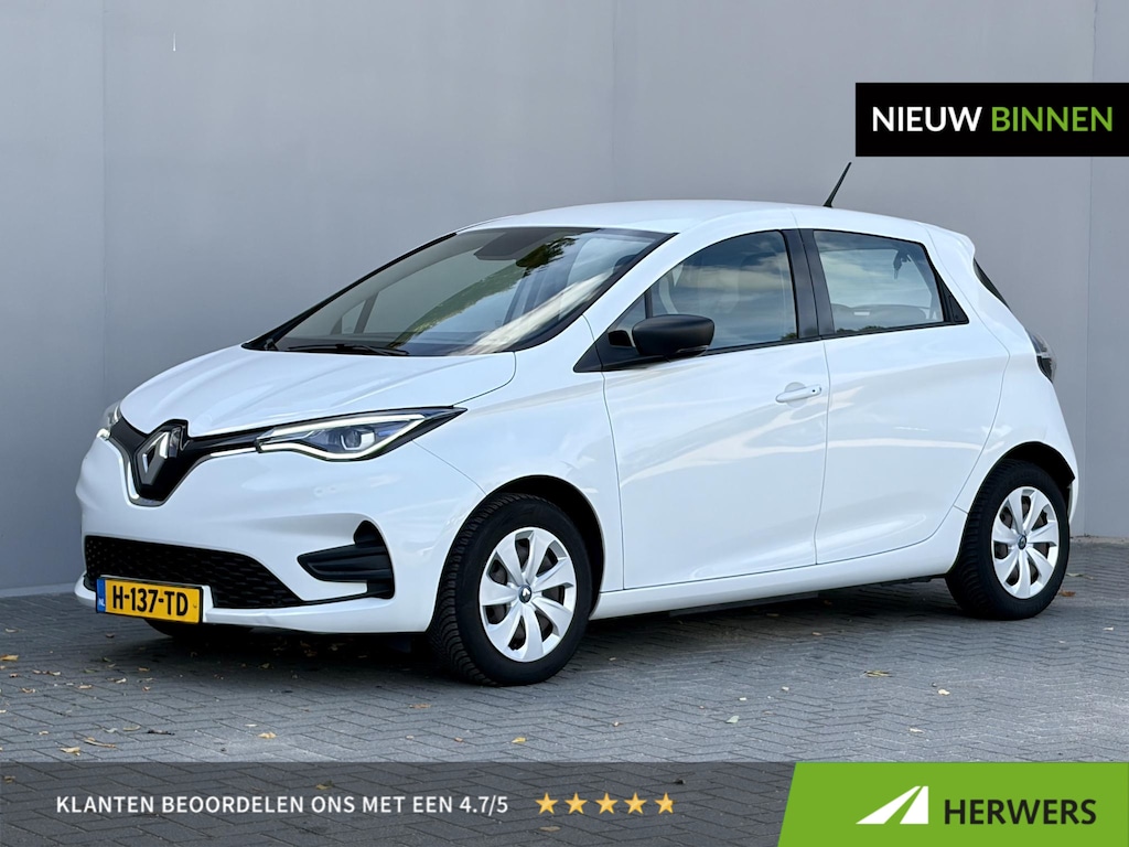 Renault Zoe R110 Life 52 kWh / SOH 90,98% / Dealer onderhouden / CCS snel laden / All season banden / warmtepomp / Cruise control / Keyless Entry/Start / Apple Carplay Android Auto / Climate control / Parkeersensoren achter /
