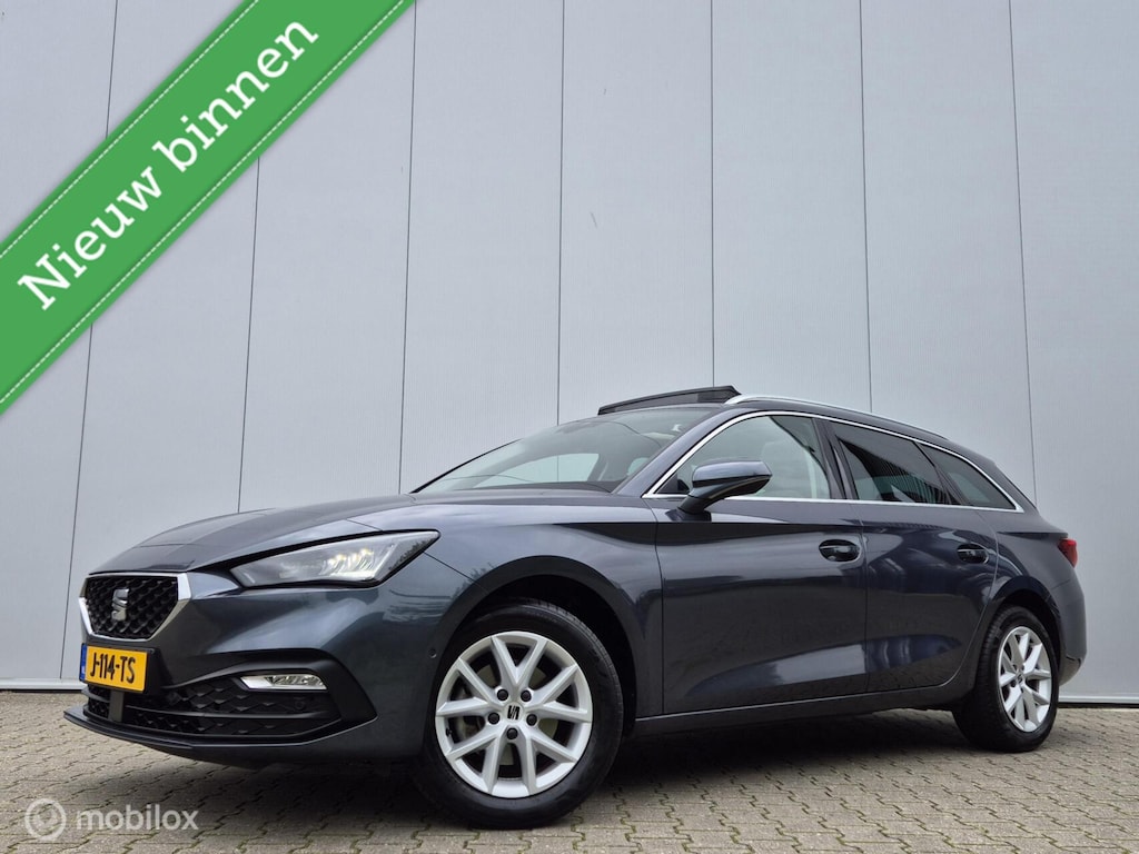 SEAT Leon Sportstourer 1.5 TSI STYLE LAUNCH/PANO/TREKHAAK/BEATS/PARK ASSIST/FULL LED/CAMERA/VIRTUAL
