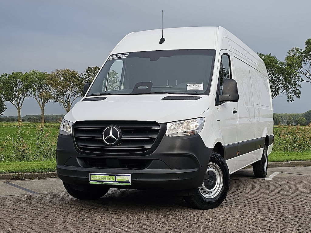 Mercedes-Benz eSprinter L3H2 Maxi 314 Pro 81 kWh 300 KM WLTP Actieradius Mbux10 Snelladen AC/DC Nieuw Model Camera PDC BPM Vrij 143 PK 100% Elektrisch