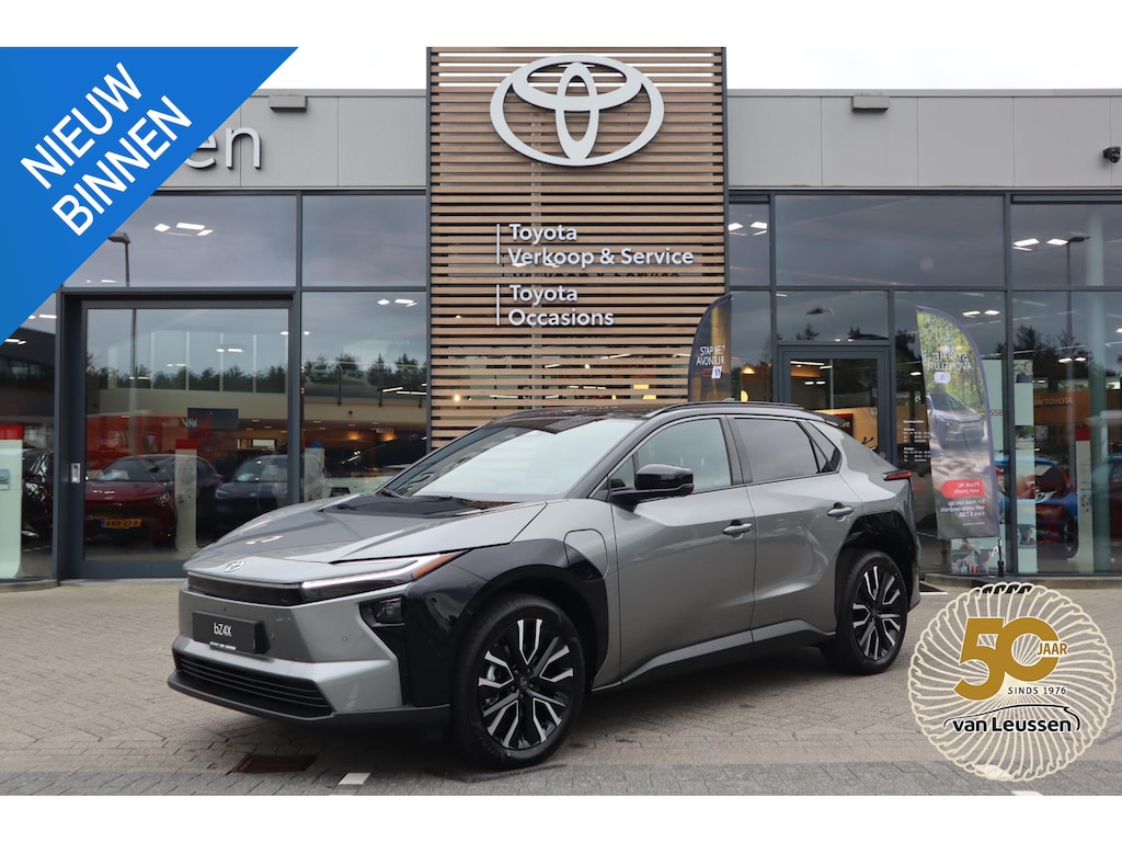 Toyota BZ4X EXECUTIVE 73 KWH NIEUW! PREMIUM-PACK 20"LMV PANODAK MEMORY-SEAT JBL STOEL/STUURVERW. VOORRUITVERW.