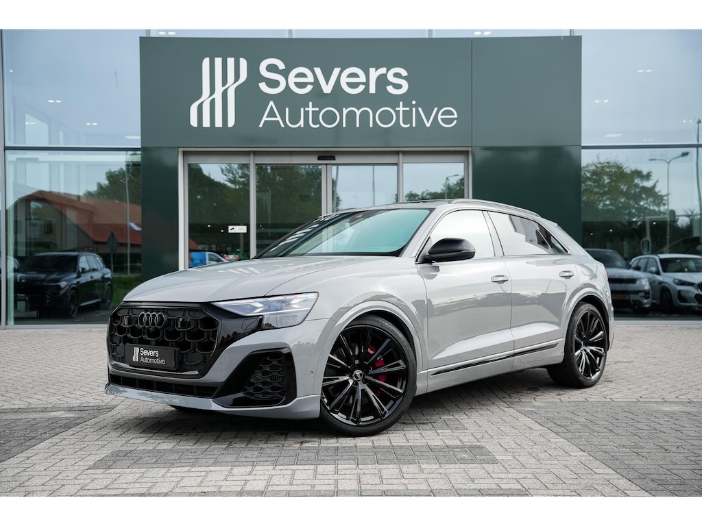 Audi Q8 60 TFSI e quattro Pro Line S Competition | Nardo Grey | Achterasbesturing | Luchtvering | Leren dashboard | Head-Up display | Stoelventilatie en massagefunctie voorin | Bang & Olufsen |