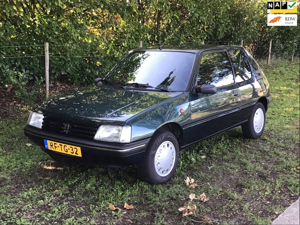 Peugeot 205 1.4 Génération, met NAP en nieuwe APK
