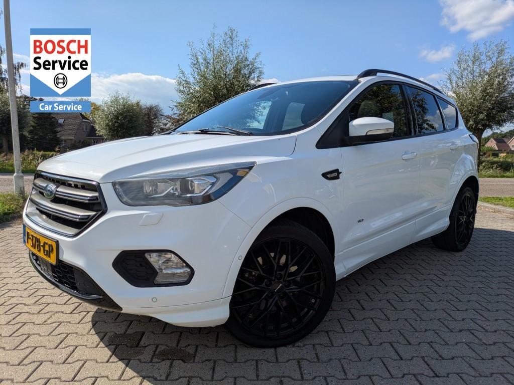 Ford Kuga 1.5 EcoBoost ST Line 4WD 182pk I Nieuwe distributie I Camera I Trekhaak I WinterPack I Panodak I Carplay