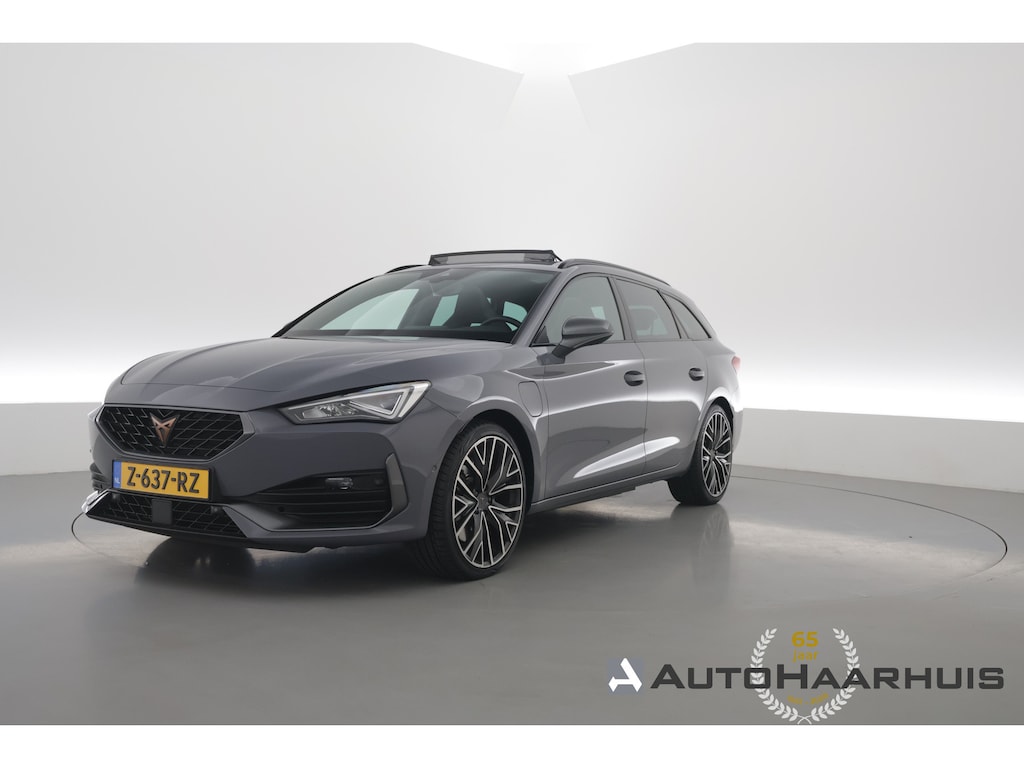 CUPRA Leon Sportstourer 1.4 e-Hybrid VZ Performance | Rijklaar! | Pano | Beats Audio | Stoel- Stuurverw. | Camera | Adapt Cruise | 19 ''
