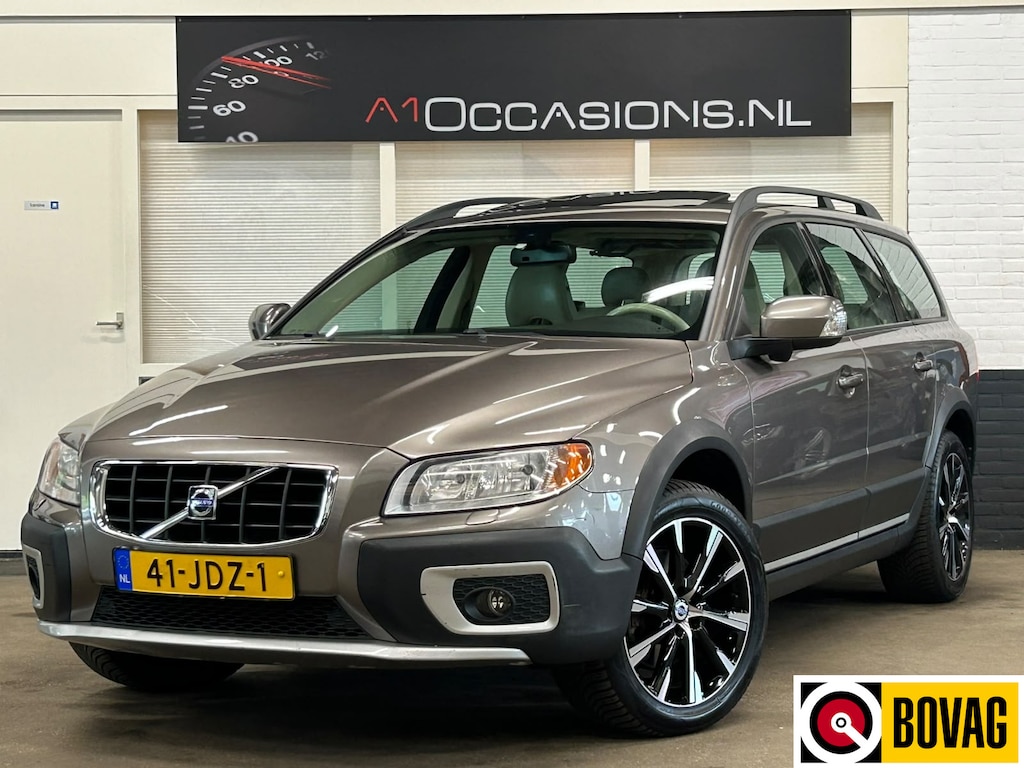 Volvo XC70 3.2 Summum + LEDER + STOELVERWARMING
