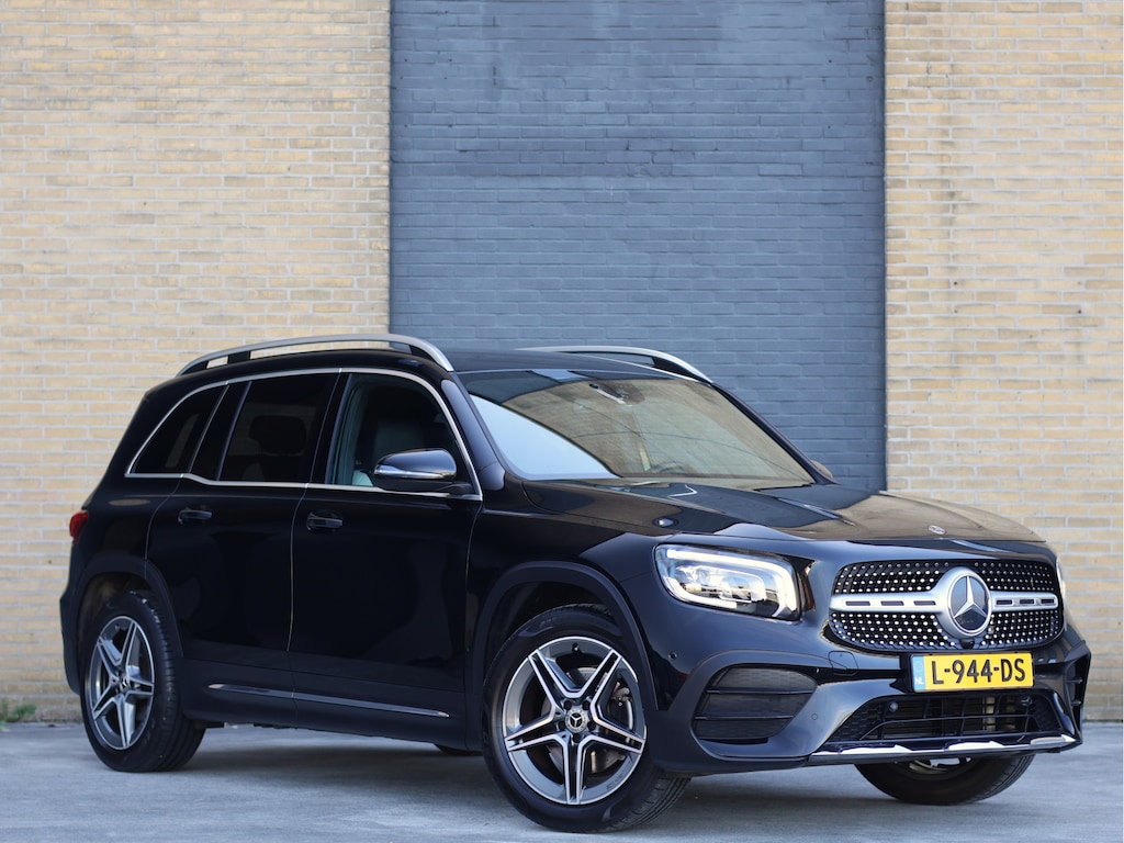 Mercedes-Benz GLB 200 Business Solution AMG Automaat | Haak | Stoelverwarming