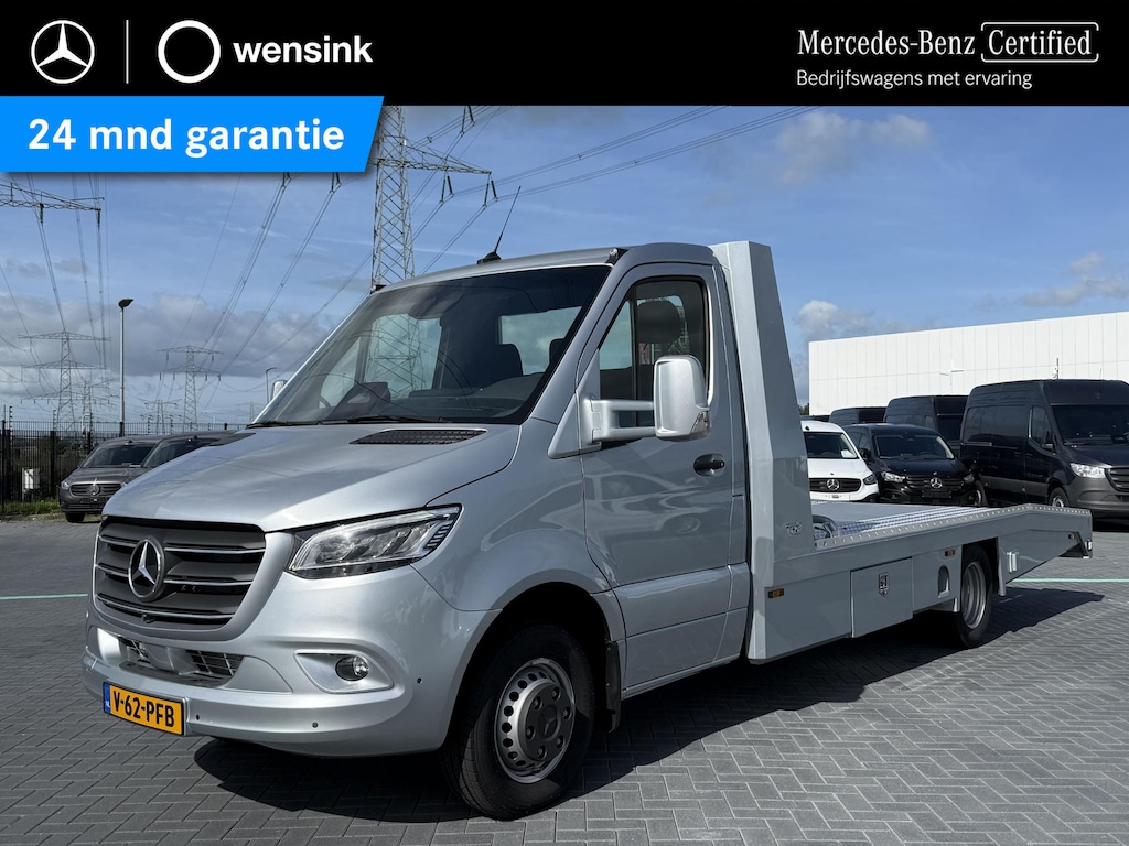 Mercedes-Benz Sprinter 519 CDI | AUT. | TIJHOF | LUCHTVERING | LIER | DUBBEL LUCHT | CAMERA | ADAPTIEVE CRUISE | LED | GROOT NAVIGATIE | CHAUFFEURS STOEL | 3500 KG TREKHAAK | LED | ZILVER METALLIC | 7942 KM! | CERTIFIED