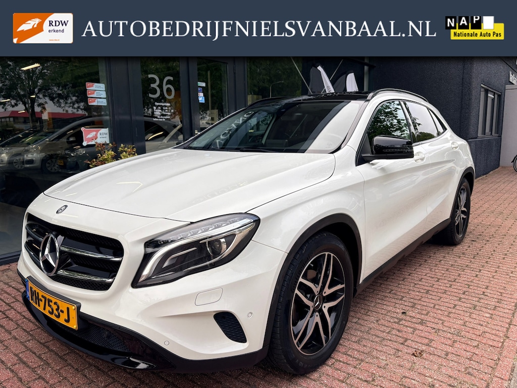 Mercedes-Benz GLA 180 Prestige 50Dkm/Schuifdak/Navi/Clima/Cruise/Dealer Auto!